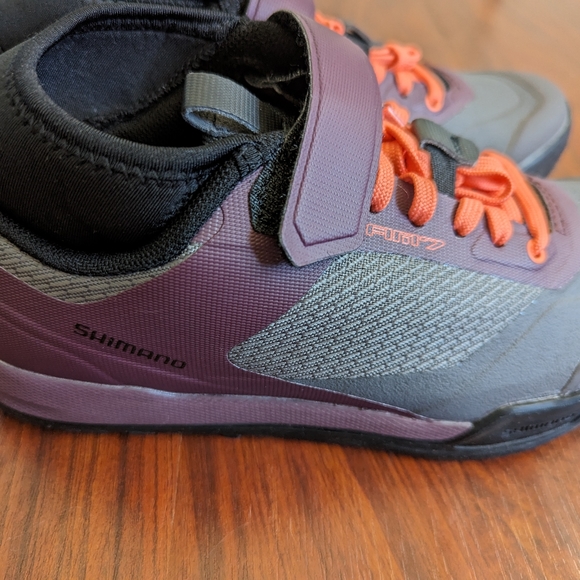 Shimano SH-AM702 Mountain Bike Shoes - SPD (For Men and Women) - Picture 3 of 7